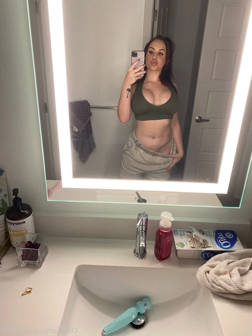 Em 🦋 [ em098 ] Onlyfans leaked photo 347538 on Hotleaks.tv