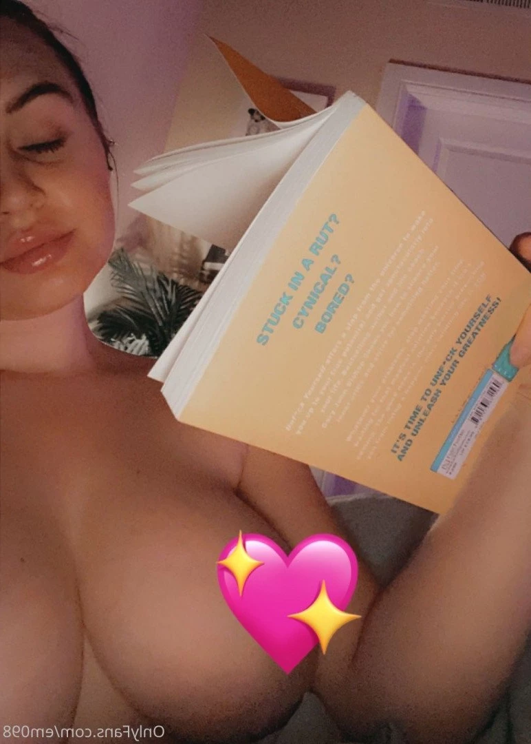Em 🦋 [ em098 ] Onlyfans leaked photo 347682 on Hotleaks.tv
