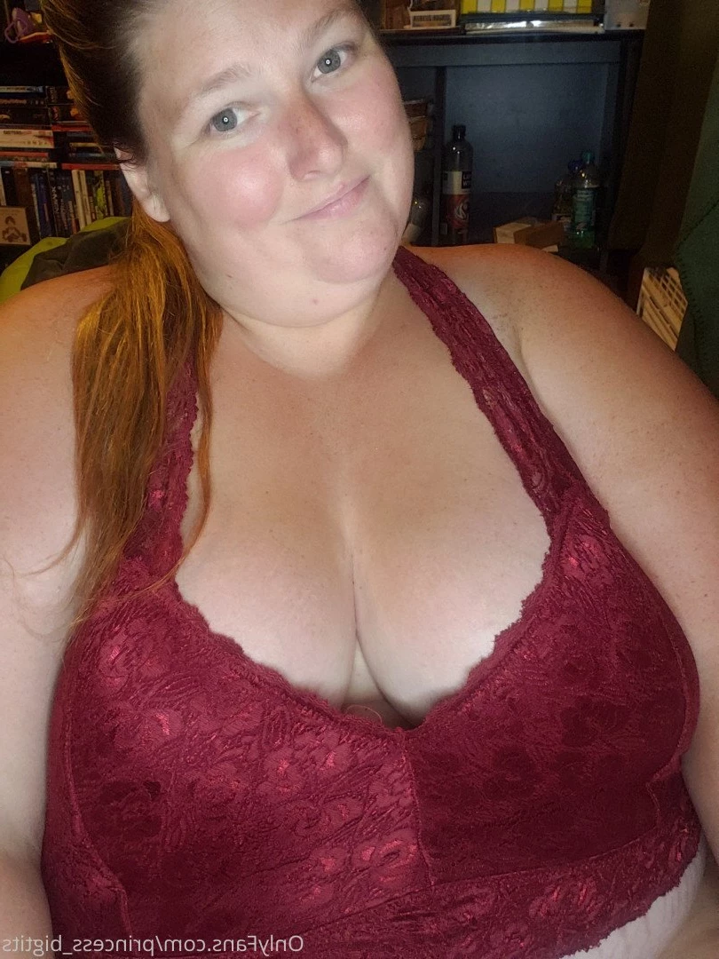 Princess Big Tits 👸 [ princess_bigtits ] Onlyfans leaked photo 2850902 on Hotleaks.tv