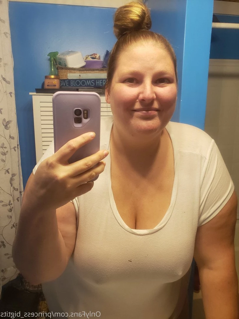 Princess Big Tits 👸 [ princess_bigtits ] Onlyfans leaked photo 2851389 on Hotleaks.tv