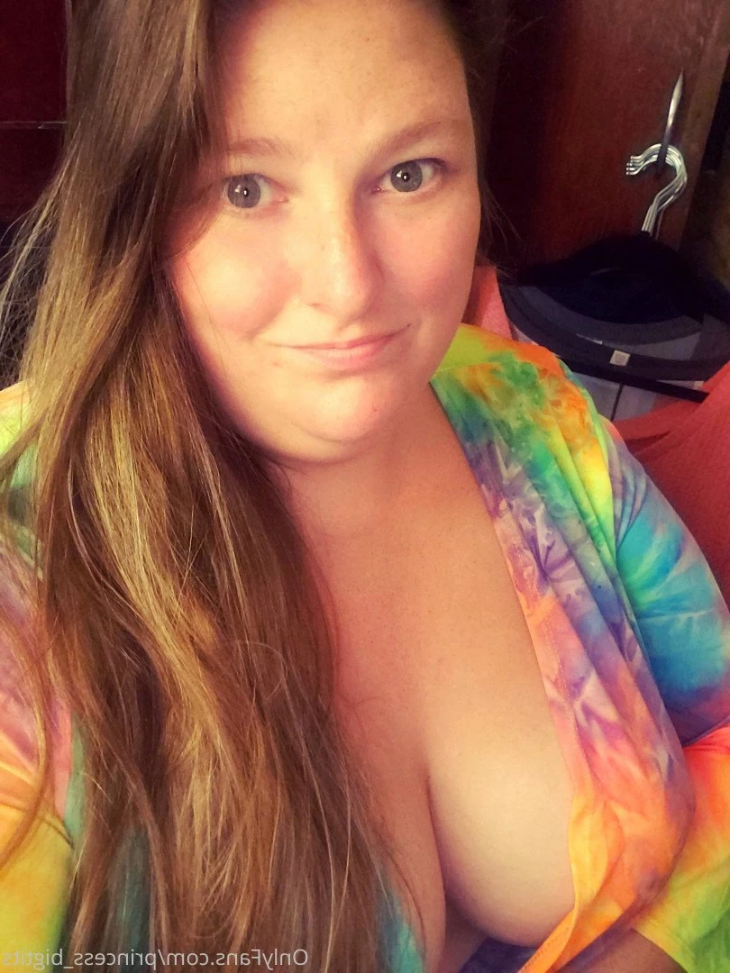 Princess Big Tits 👸 [ princess_bigtits ] Onlyfans leaked photo 2851608 on Hotleaks.tv