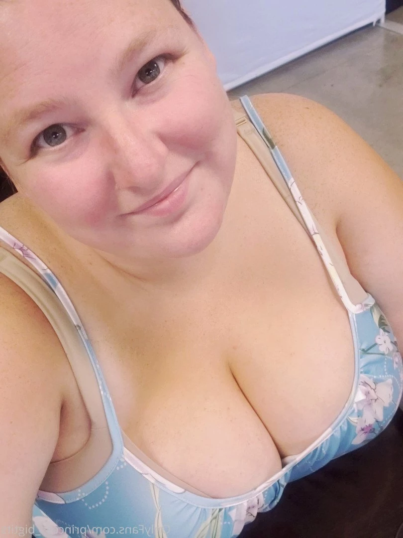 Princess Big Tits 👸 [ princess_bigtits ] Onlyfans leaked photo 2851747 on Hotleaks.tv