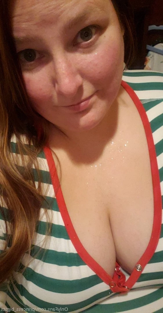 Princess Big Tits 👸 [ princess_bigtits ] Onlyfans leaked photo 2851818 on Hotleaks.tv