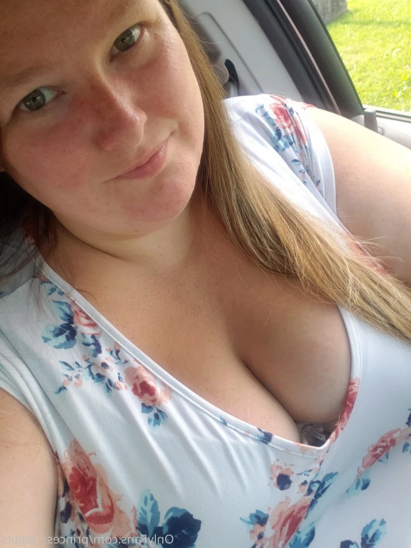Princess Big Tits 👸 [ princess_bigtits ] Onlyfans leaked photo 2852220 on Hotleaks.tv