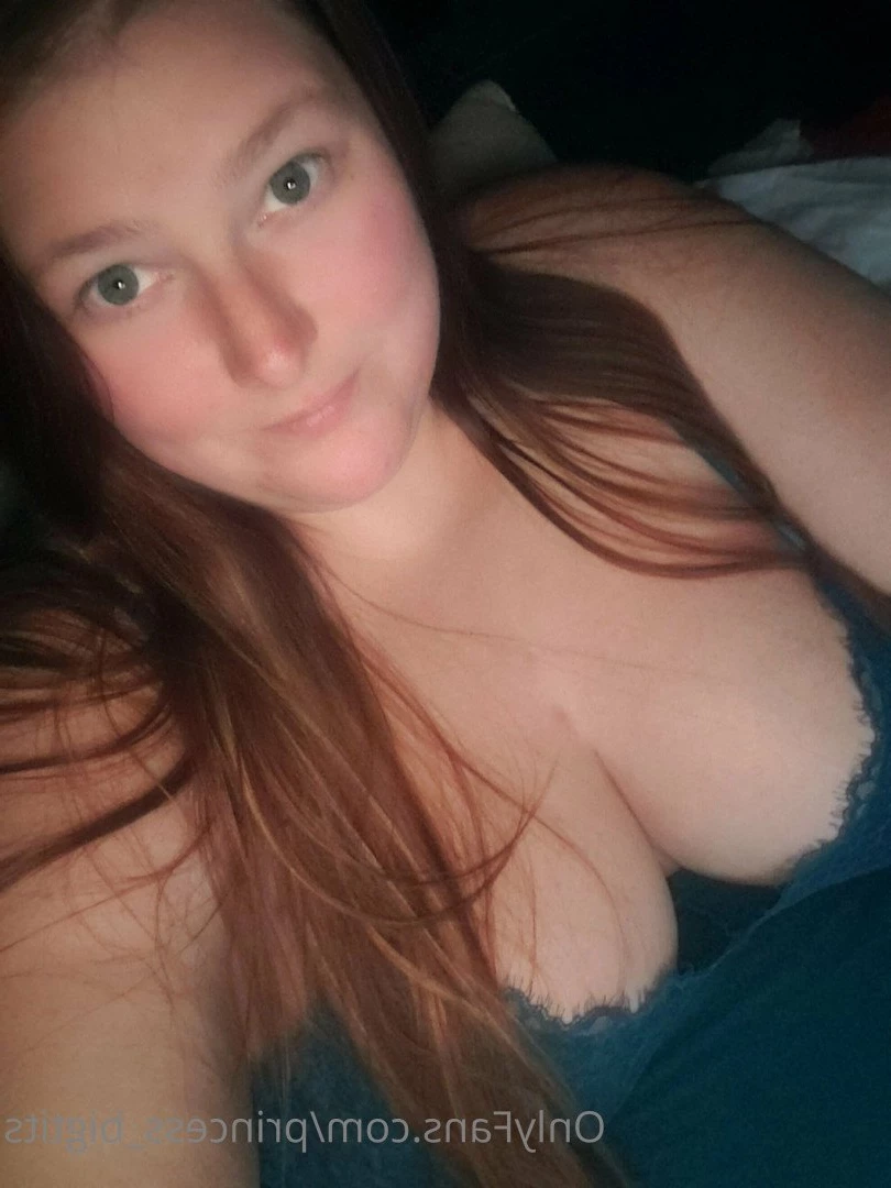 Princess Big Tits 👸 [ princess_bigtits ] Onlyfans leaked photo 2853079 on Hotleaks.tv