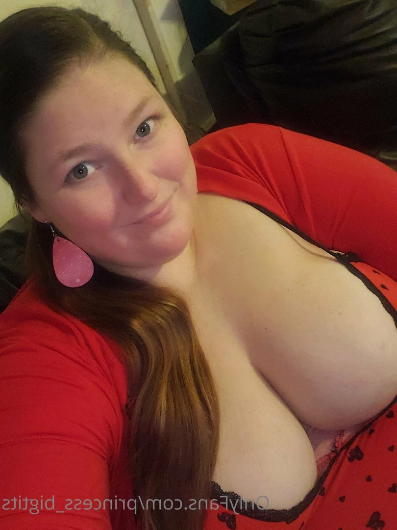 Princess Big Tits 👸 [ princess_bigtits ] Onlyfans leaked photo 2853151 on Hotleaks.tv