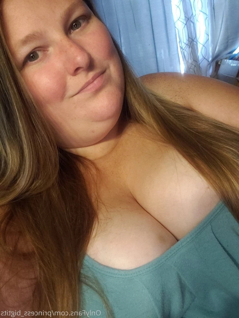 Princess Big Tits 👸 [ princess_bigtits ] Onlyfans leaked photo 2853167 on Hotleaks.tv