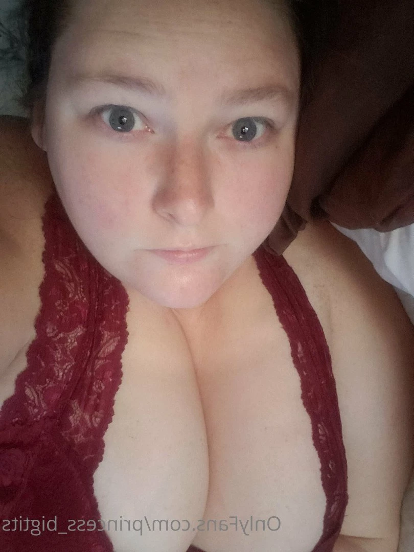 Princess Big Tits 👸 [ princess_bigtits ] Onlyfans leaked photo 2853197 on Hotleaks.tv