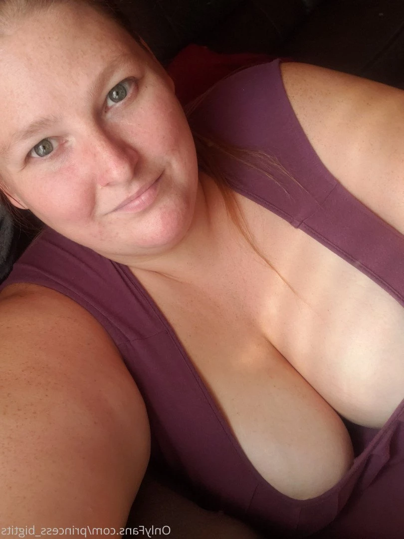 Princess Big Tits 👸 [ princess_bigtits ] Onlyfans leaked photo 2853221 on Hotleaks.tv