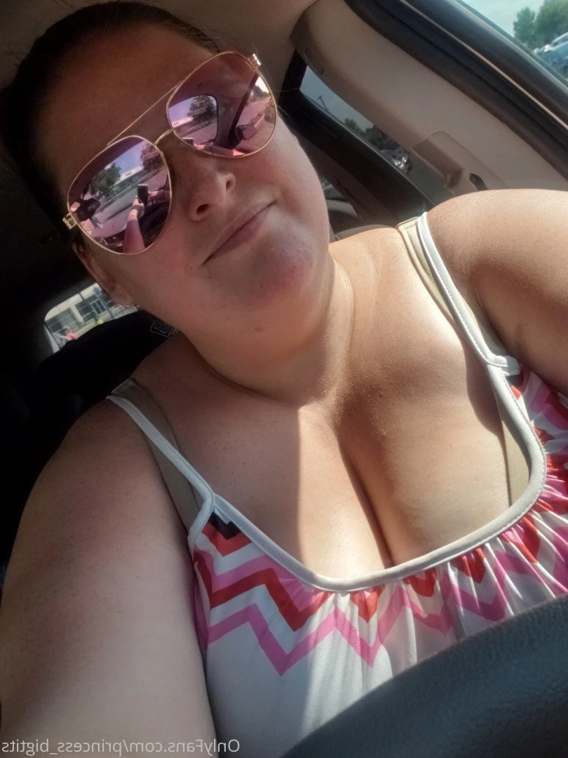 Princess Big Tits 👸 [ princess_bigtits ] Onlyfans leaked photo 2853390 on Hotleaks.tv