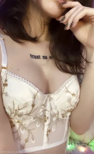 2759779