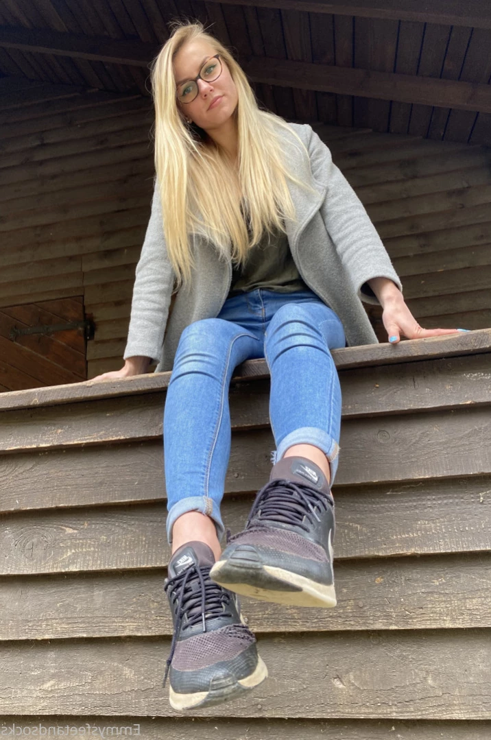 Emmysfeetandsocks [ emmyfeetandsocks ] Onlyfans leaked photo 11867249 on Hotleaks.tv