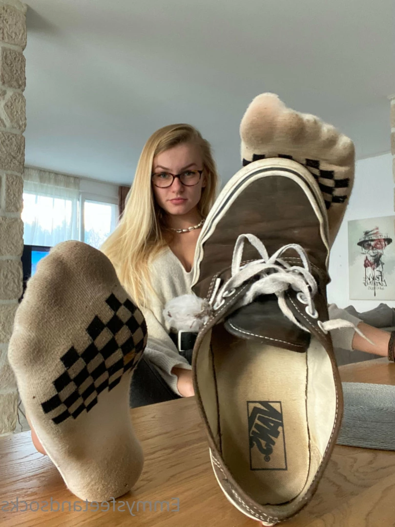 Emmysfeetandsocks [ emmyfeetandsocks ] Onlyfans leaked photo 12462277 on Hotleaks.tv