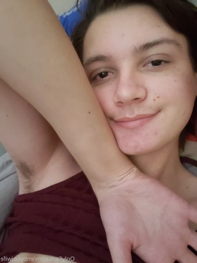 Enby Boi Wife [ enbyboiwife ] Onlyfans leaked photo 365423 on Hotleaks.tv