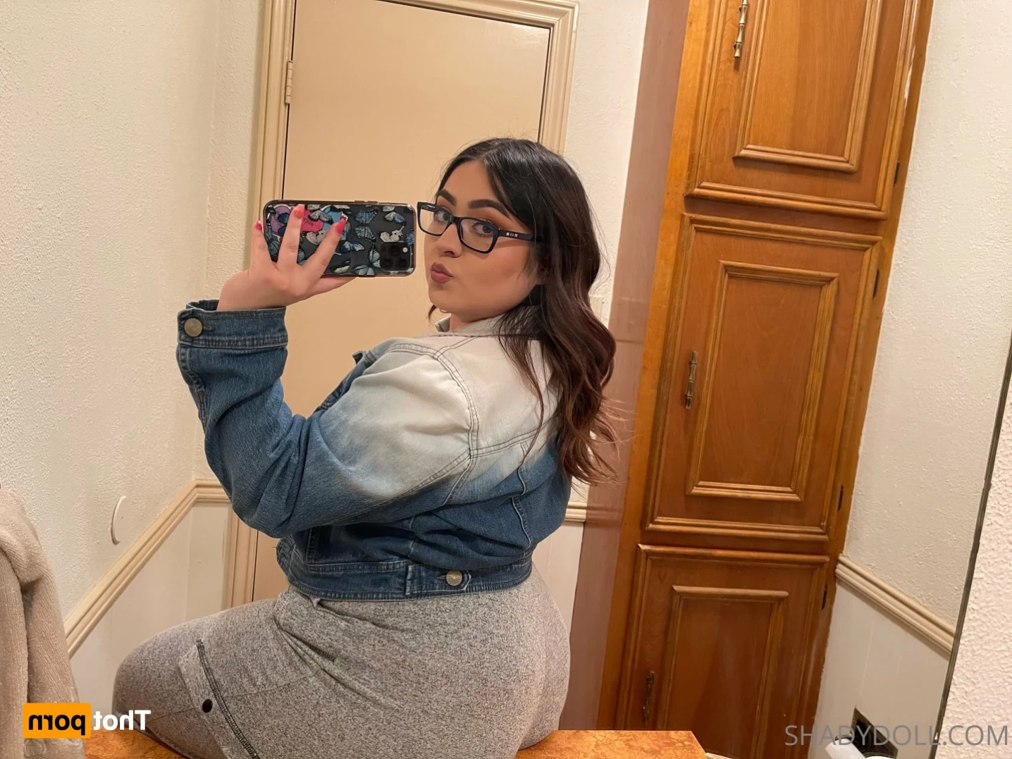 𝐋𝐚𝐭𝐢𝐧𝐚 𝐆𝐚𝐦𝐞𝐫 𝐧𝐞𝐞𝐝𝐬 𝐝*𝐜𝐤 🎮👸🏻💦 [ shadydoll ] Onlyfans leaked photo 12665273 on Hotleaks.tv