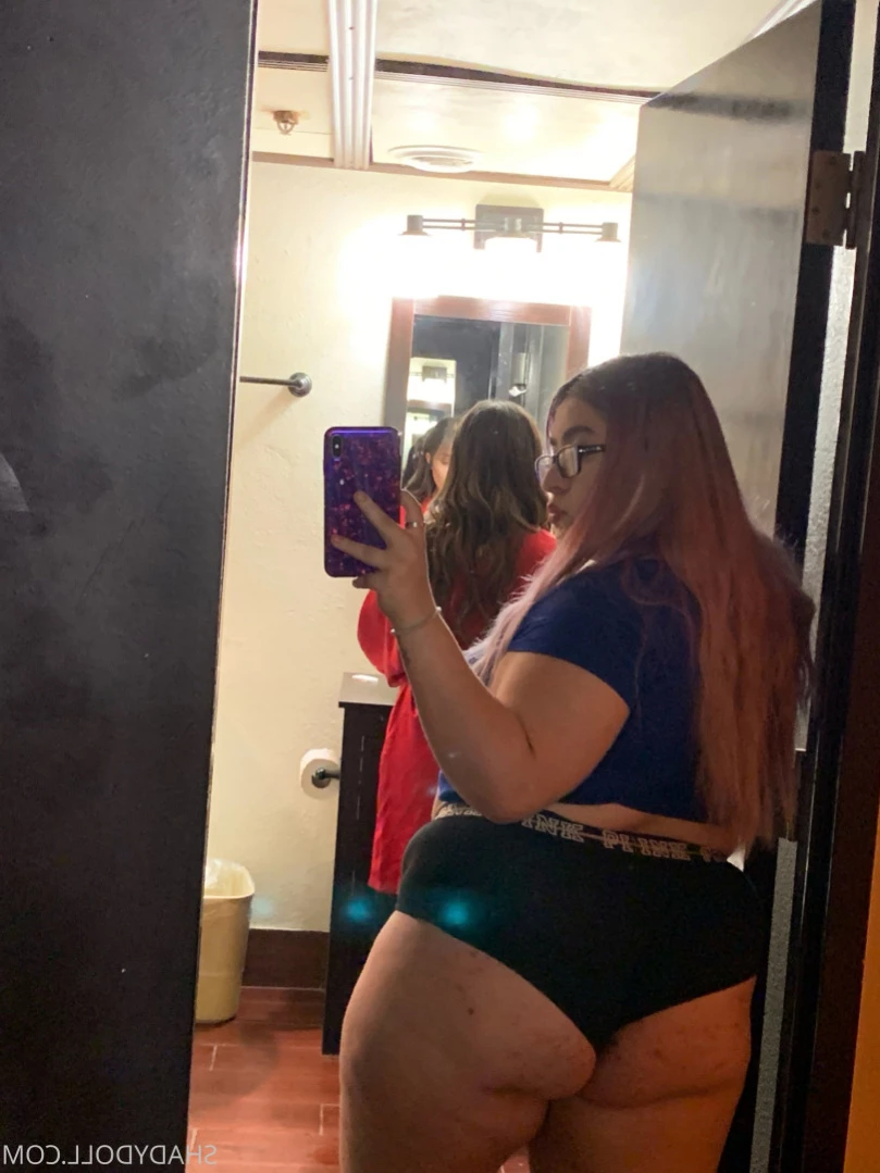 𝐋𝐚𝐭𝐢𝐧𝐚 𝐆𝐚𝐦𝐞𝐫 𝐧𝐞𝐞𝐝𝐬 𝐝*𝐜𝐤 🎮👸🏻💦 [ shadydoll ] Onlyfans leaked photo 12665340 on Hotleaks.tv