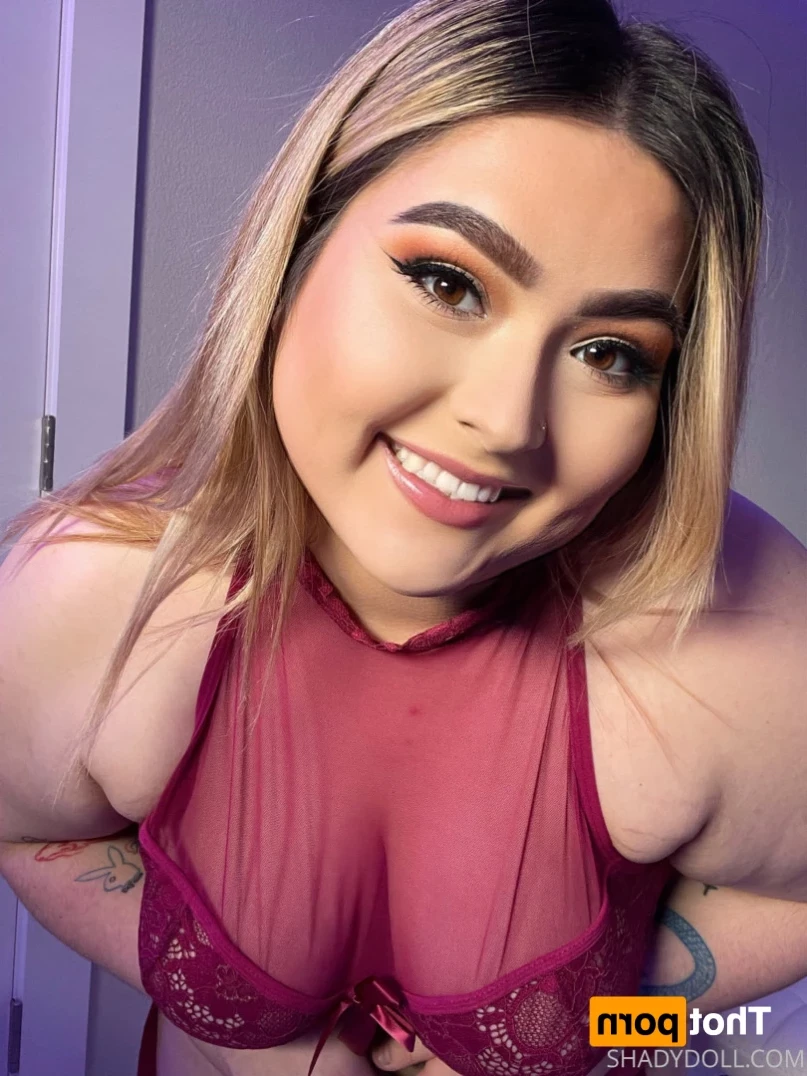 𝐋𝐚𝐭𝐢𝐧𝐚 𝐆𝐚𝐦𝐞𝐫 𝐧𝐞𝐞𝐝𝐬 𝐝*𝐜𝐤 🎮👸🏻💦 [ shadydoll ] Onlyfans leaked photo 12788157 on Hotleaks.tv