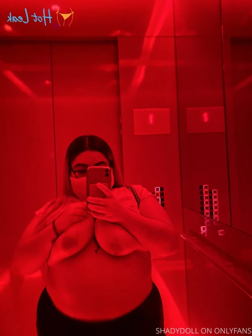 𝐋𝐚𝐭𝐢𝐧𝐚 𝐆𝐚𝐦𝐞𝐫 𝐧𝐞𝐞𝐝𝐬 𝐝*𝐜𝐤 🎮👸🏻💦 [ shadydoll ] Onlyfans leaked photo 12792262 on Hotleaks.tv