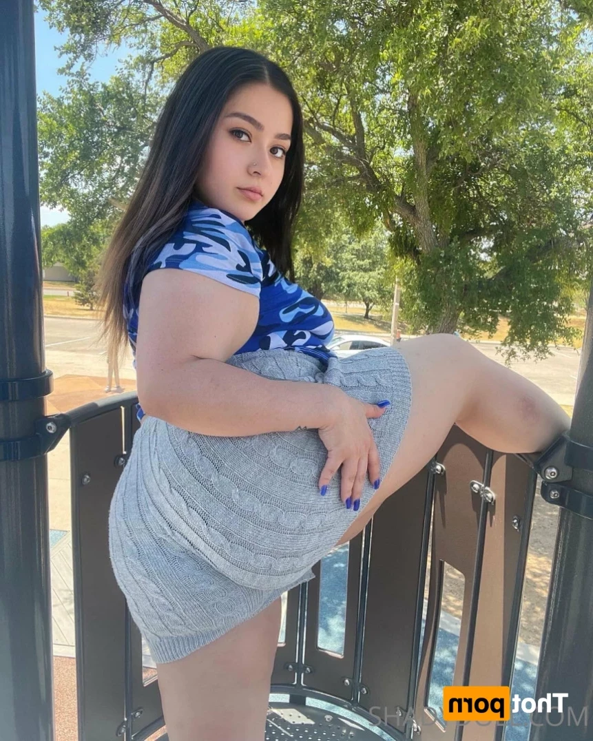 𝐋𝐚𝐭𝐢𝐧𝐚 𝐆𝐚𝐦𝐞𝐫 𝐧𝐞𝐞𝐝𝐬 𝐝*𝐜𝐤 🎮👸🏻💦 [ shadydoll ] Onlyfans leaked photo 13220810 on Hotleaks.tv