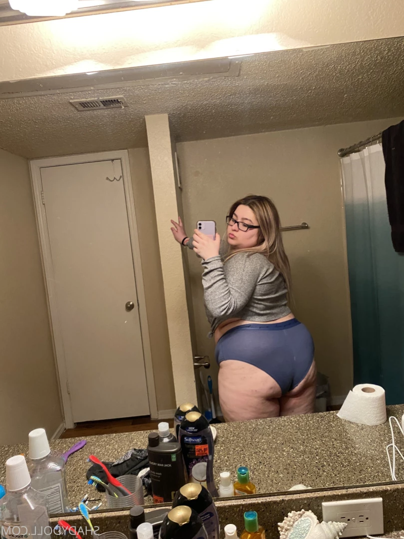 𝐋𝐚𝐭𝐢𝐧𝐚 𝐆𝐚𝐦𝐞𝐫 𝐧𝐞𝐞𝐝𝐬 𝐝*𝐜𝐤 🎮👸🏻💦 [ shadydoll ] Onlyfans leaked photo 13242244 on Hotleaks.tv
