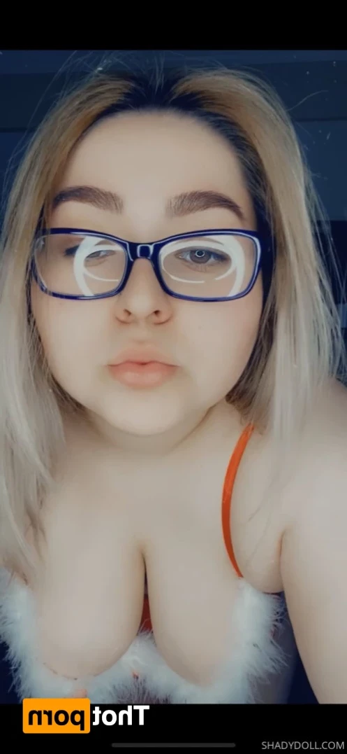 𝐋𝐚𝐭𝐢𝐧𝐚 𝐆𝐚𝐦𝐞𝐫 𝐧𝐞𝐞𝐝𝐬 𝐝*𝐜𝐤 🎮👸🏻💦 [ shadydoll ] Onlyfans leaked photo 13243040 on Hotleaks.tv