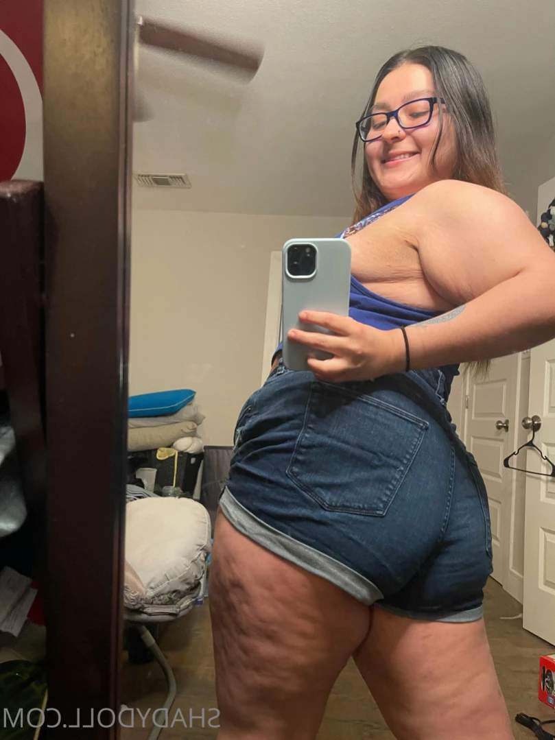 𝐋𝐚𝐭𝐢𝐧𝐚 𝐆𝐚𝐦𝐞𝐫 𝐧𝐞𝐞𝐝𝐬 𝐝*𝐜𝐤 🎮👸🏻💦 [ shadydoll ] Onlyfans leaked photo 13622485 on Hotleaks.tv