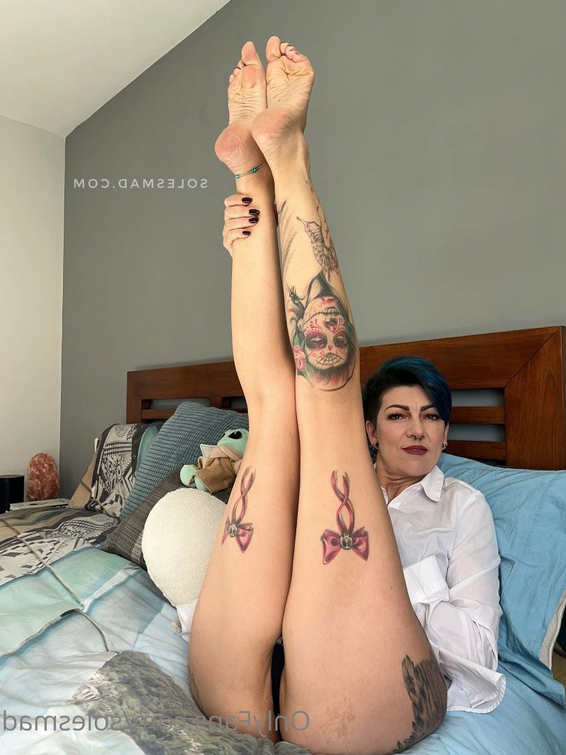 👑Miss Solesmad👑 [ solesmad ] Onlyfans leaked photo 2646390 on Hotleaks.tv