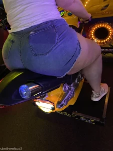 2723323