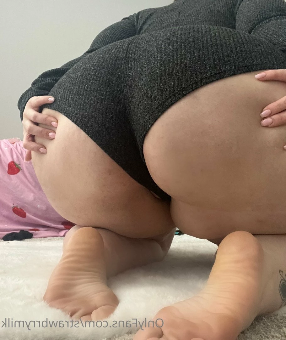 🍓🥛 [ strawbrrymilk ] Onlyfans leaked photo 2681604 on Hotleaks.tv