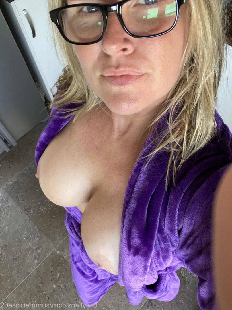 𝗦𝗨𝗠𝗠𝗘𝗥 𝗥𝗢𝗦𝗘 𝗦𝗪𝗜𝗡𝗚𝗘𝗥 𝗪𝗜𝗙𝗘 [ summerrose69 ] Onlyfans leaked photo 13239000 on Hotleaks.tv
