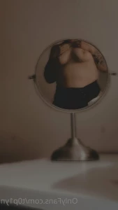 5653886