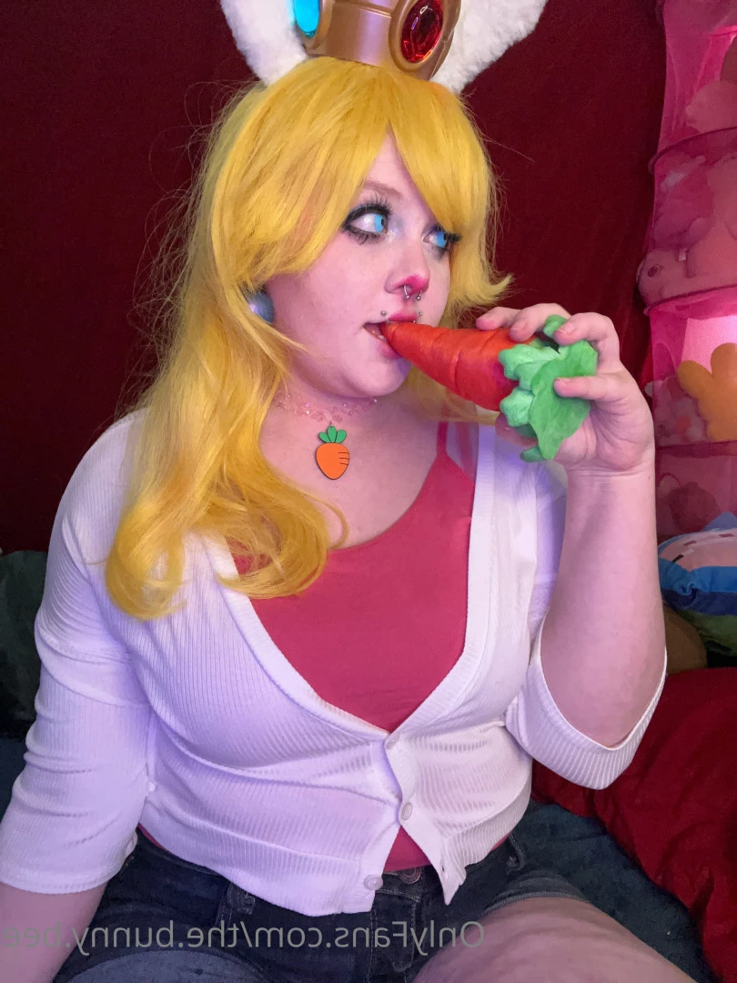 Ahri [ the.bunny.bee ] Onlyfans leaked photo 5723331 on Hotleaks.tv