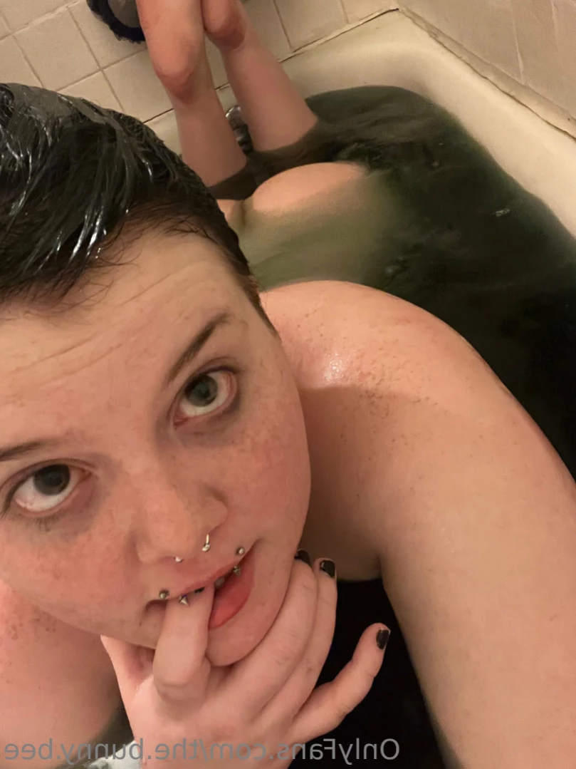 Ahri [ the.bunny.bee ] Onlyfans leaked photo 15826810 on Hotleaks.tv