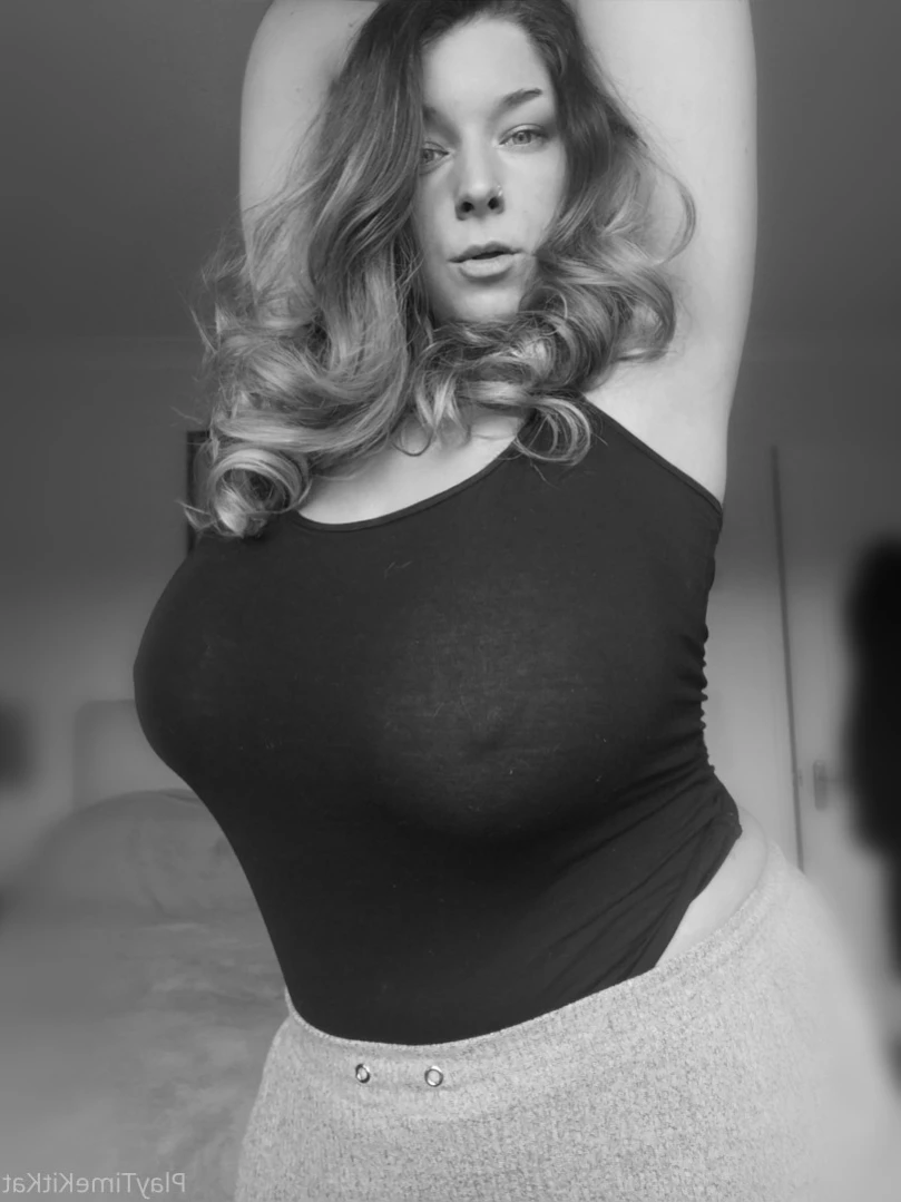 Huge Natural Boobs 36K BBW Curves [ the_kitty_amore ] Onlyfans leaked photo 12084948 on Hotleaks.tv