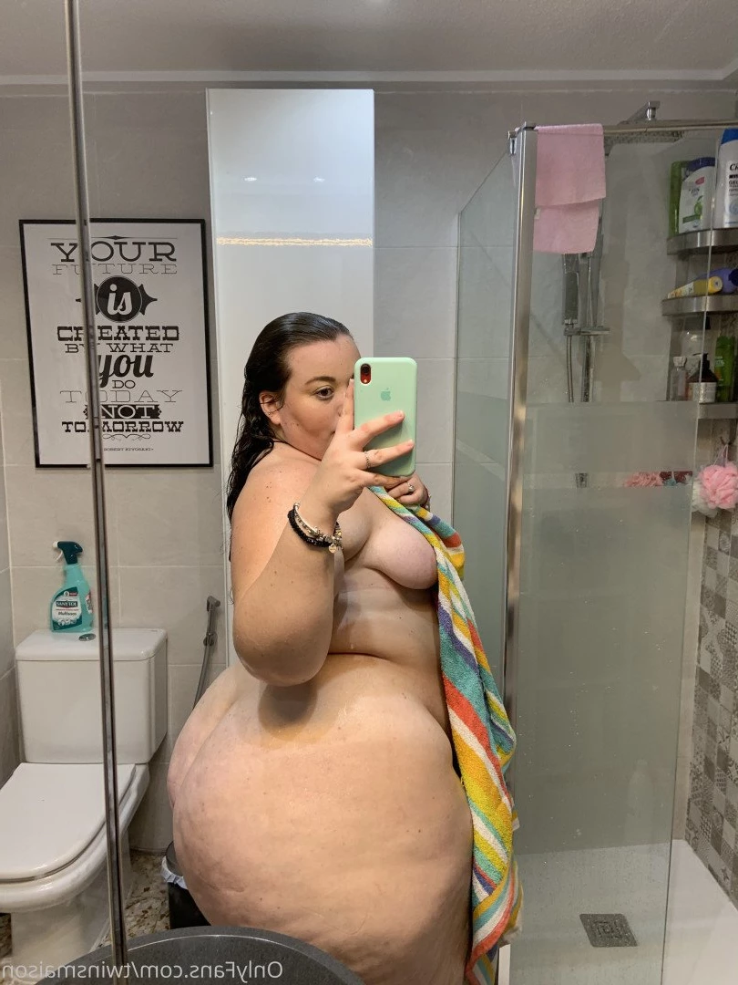 ROCIO &amp; LUCÍA MAISON [ twinsmaison ] Onlyfans leaked photo 2892237 on Hotleaks.tv