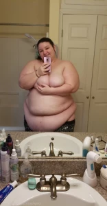 2607610