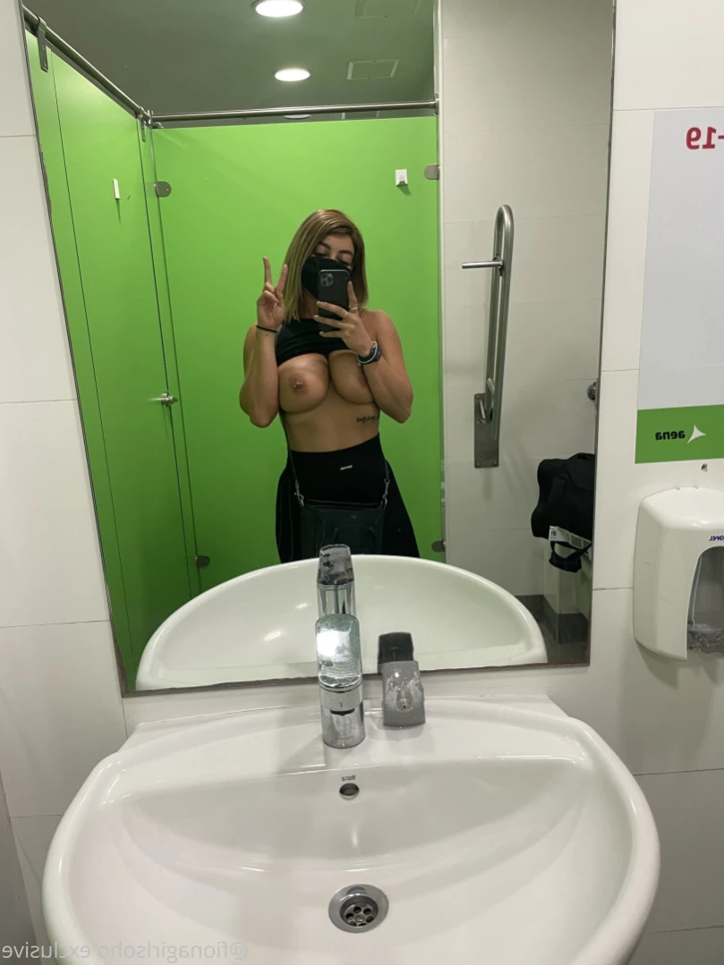 fionagirlsoho Onlyfans leaked photo 12960075 on Hotleaks.tv