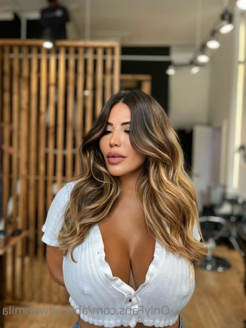 Abroad with Mila [ abroadwithmila ] Onlyfans leaked photo 4674949 on Hotleaks.tv