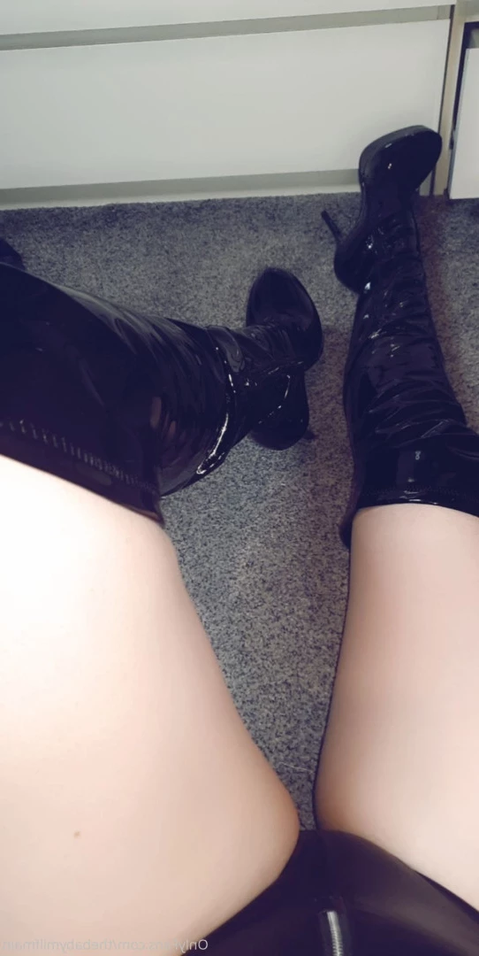 Alexxx 💕  message me 🌺 [ alexxxuncensoredx ] Onlyfans leaked photo 5679427 on Hotleaks.tv