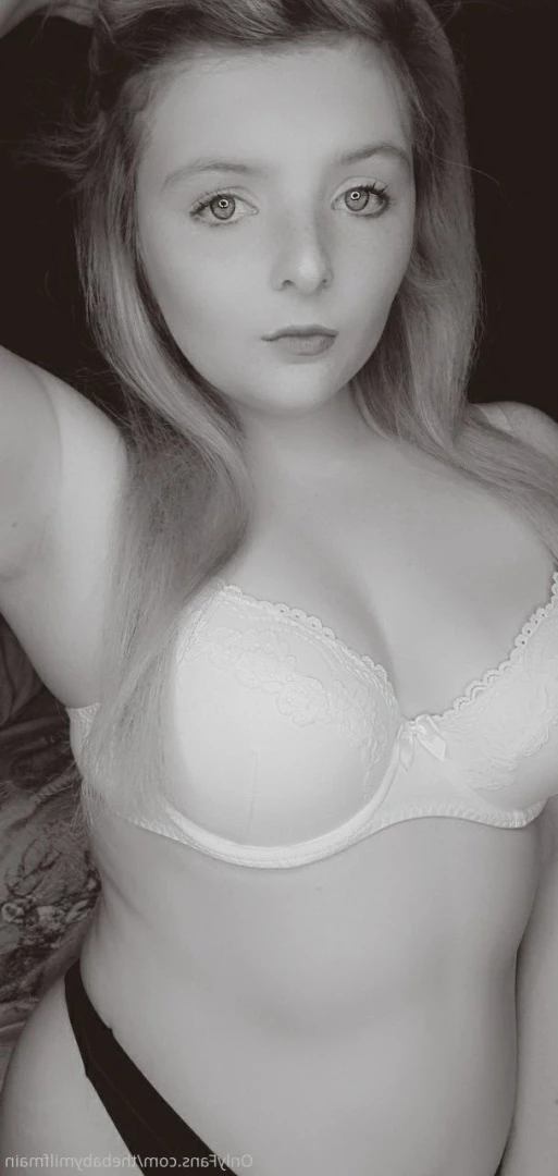 Alexxx 💕  message me 🌺 [ alexxxuncensoredx ] Onlyfans leaked photo 5683894 on Hotleaks.tv