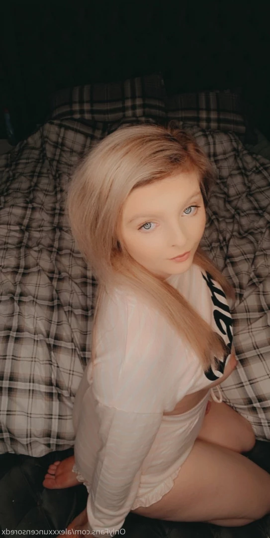 Alexxx 💕  message me 🌺 [ alexxxuncensoredx ] Onlyfans leaked photo 5690709 on Hotleaks.tv
