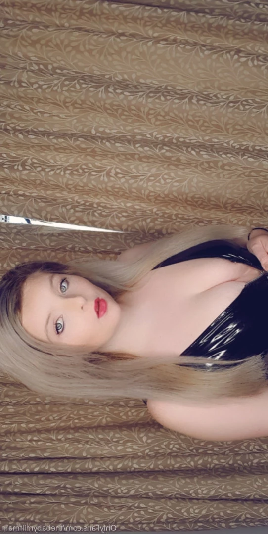 Alexxx 💕  message me 🌺 [ alexxxuncensoredx ] Onlyfans leaked photo 5693519 on Hotleaks.tv