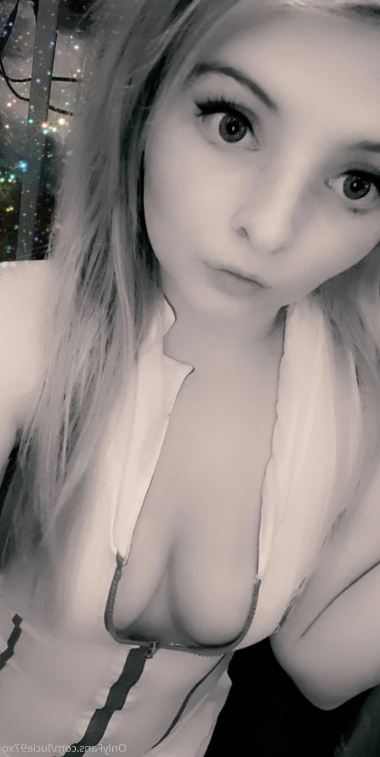 Alexxx 💕  message me 🌺 [ alexxxuncensoredx ] Onlyfans leaked photo 5695007 on Hotleaks.tv