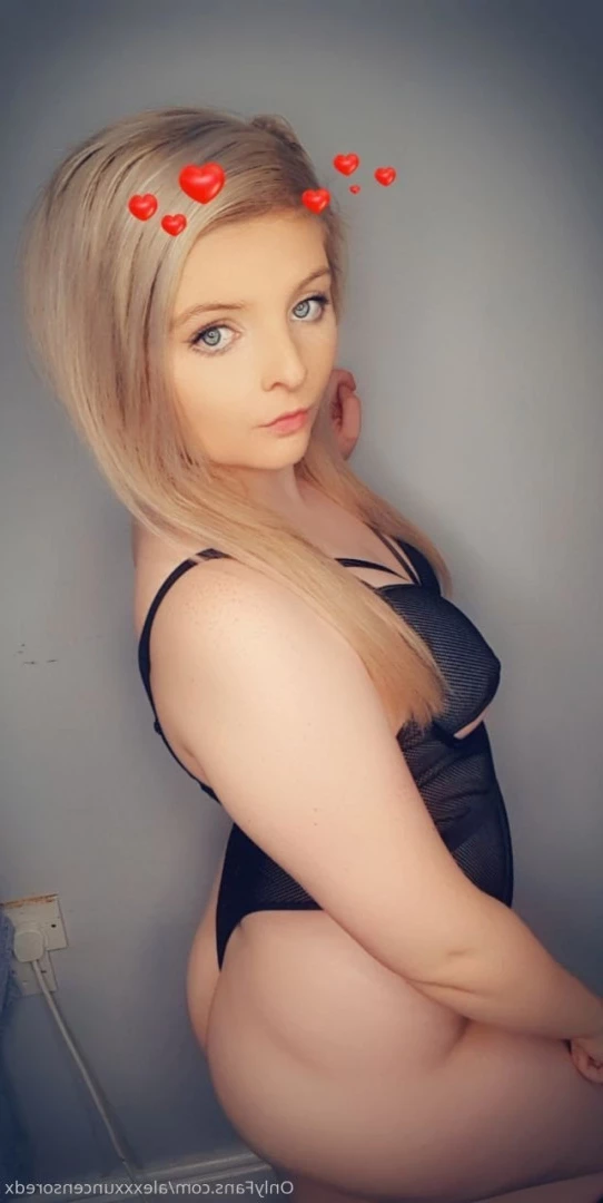 Alexxx 💕  message me 🌺 [ alexxxuncensoredx ] Onlyfans leaked photo 5697916 on Hotleaks.tv