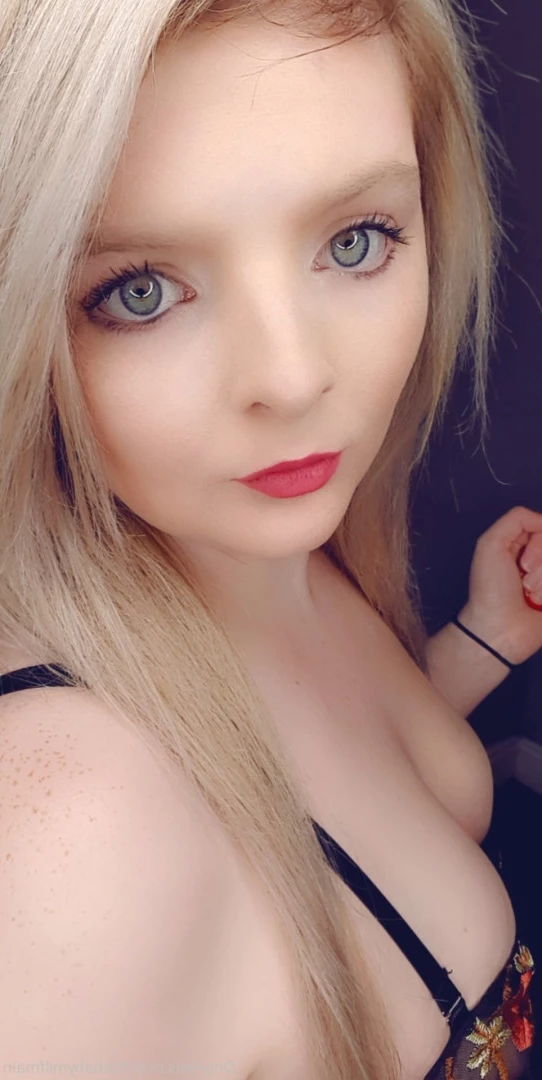 Alexxx 💕  message me 🌺 [ alexxxuncensoredx ] Onlyfans leaked photo 5735478 on Hotleaks.tv