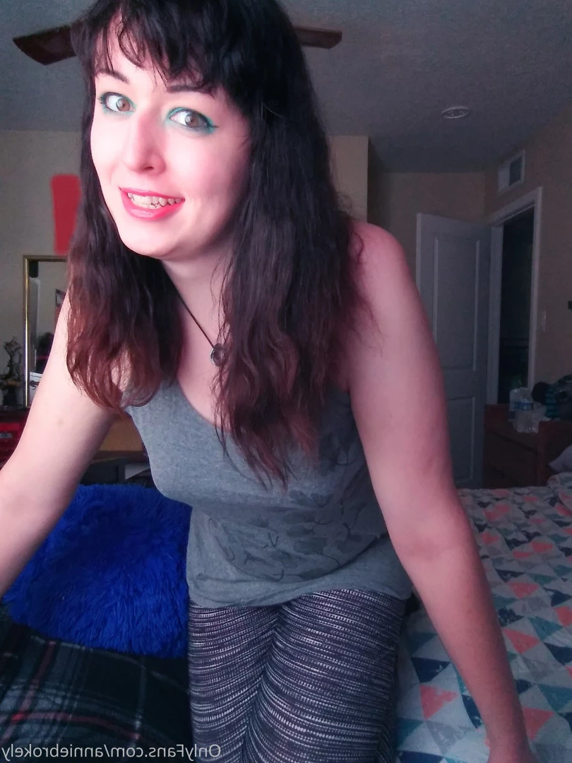 Annie Brokely [ anniebrokely ] Onlyfans leaked photo 5637742 on Hotleaks.tv
