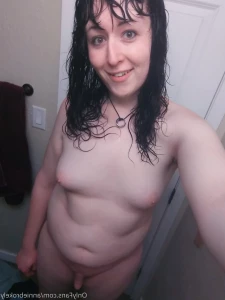 5639284