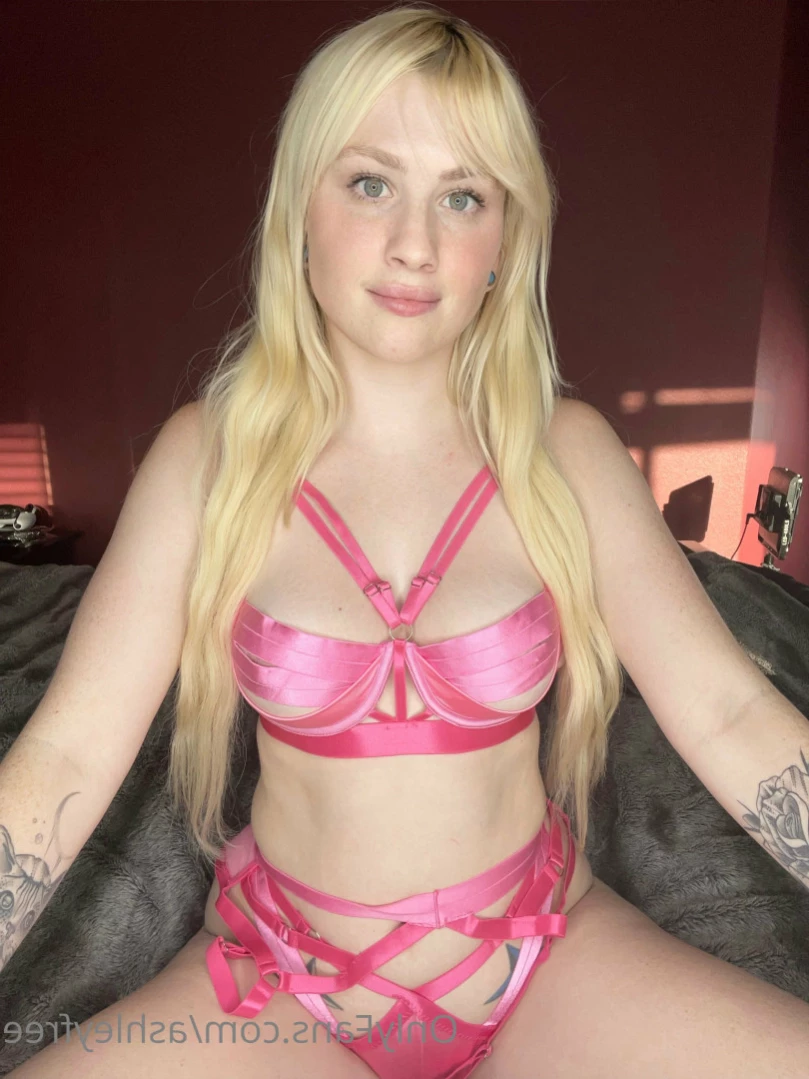Check DMs 💦 [ ashleyfree ] Onlyfans leaked photo 13313201 on Hotleaks.tv