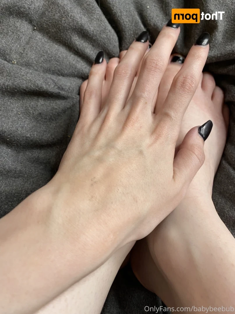 BabyBeeBub 🦇 [ babybeebub ] Onlyfans leaked photo 15340424 on Hotleaks.tv