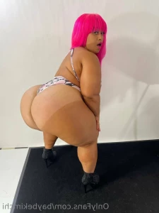 5628755